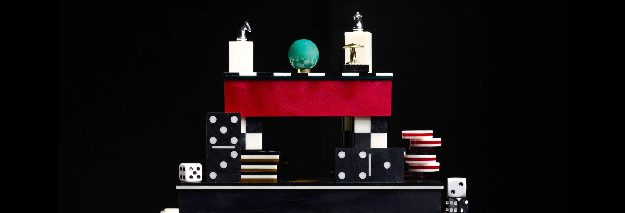 Le Cirque Noir