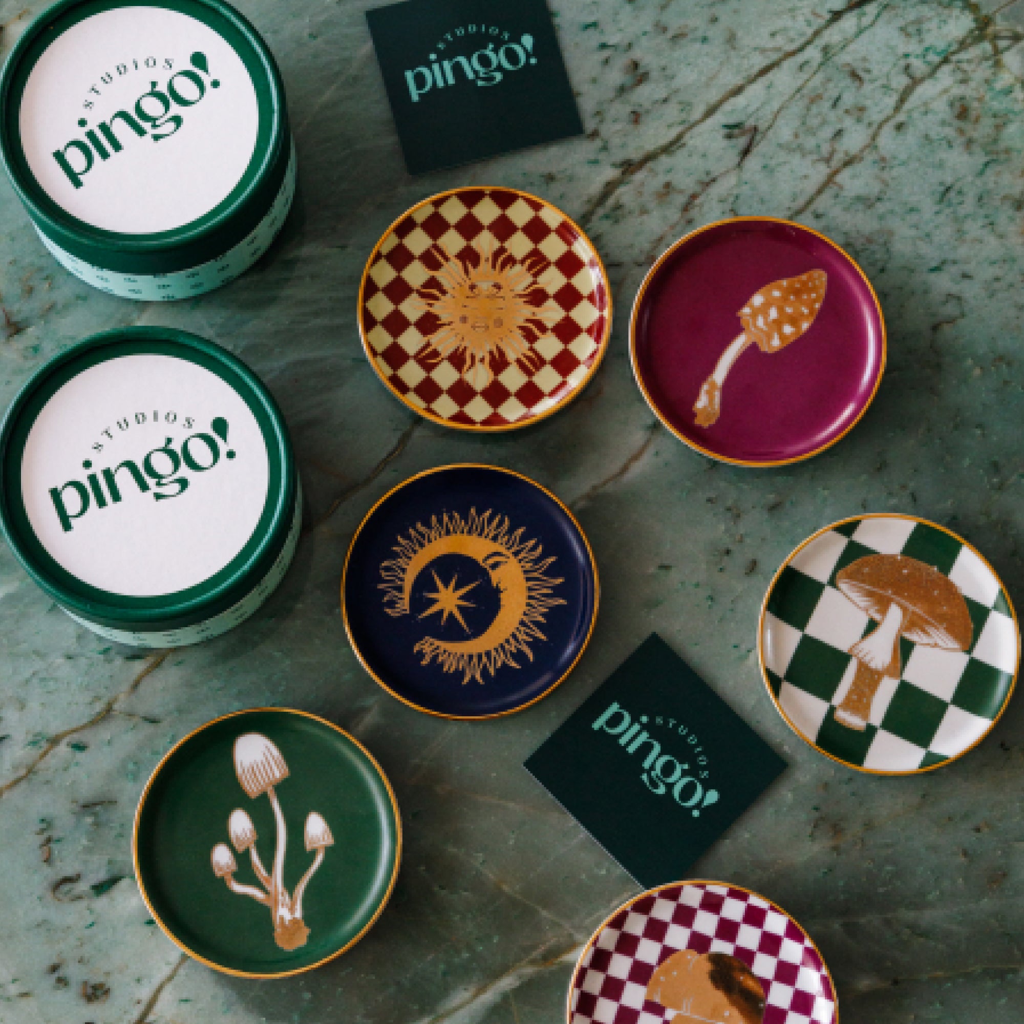 Prato Porcelana Xadrez Purpura Cogumelo Dourado - Fancy